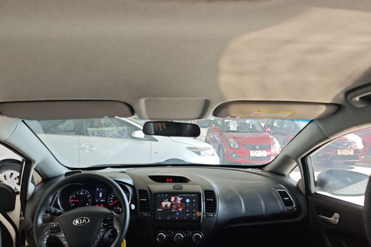 Kia K3 2017 car image #20