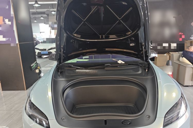 2023 car image #20