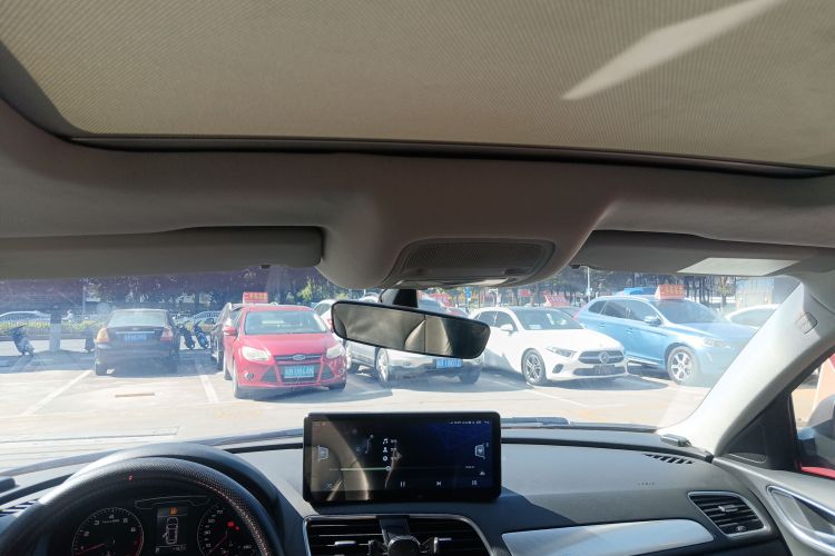 Audi Q3 2016 изображение автомобиля #20