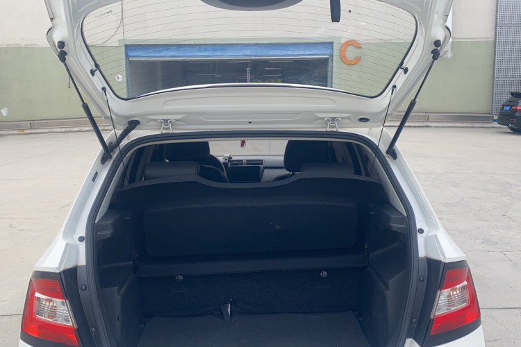 Skoda Fabia 2019 car image #20
