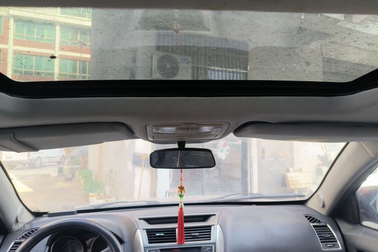 GEELY GX7 2015 immagine di auto #20