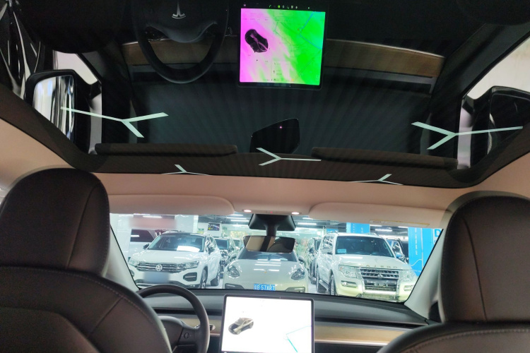 Tesla Model Y 2021 car image #20