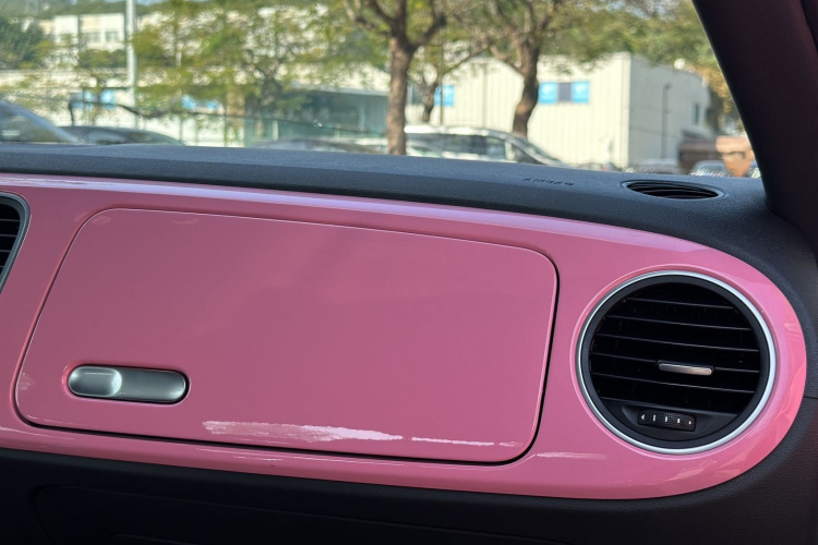 Volkswagen Beetle 2019 #20 Volkswagen Beetle 2019 car image #20