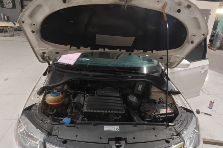 Skoda Rapid Spaceback 2016 car image #20