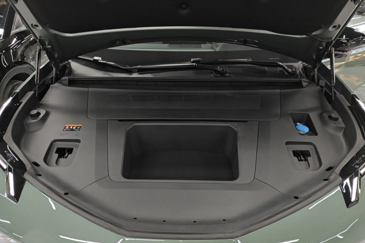 极氪 极氪X 2023 汽车图片 #20