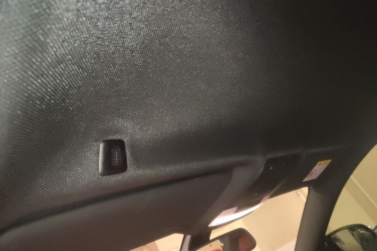 BMW M4 2018 car image #20