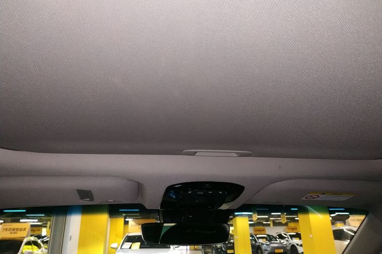 Toyota Venza 2024 صورة سيارة #20