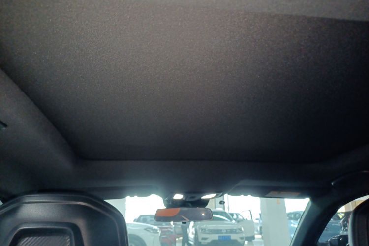 Changan UNI-V 2023 car image #20