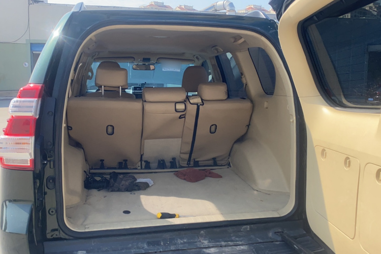 Toyota Land Cruiser Prado 2015 car image #20
