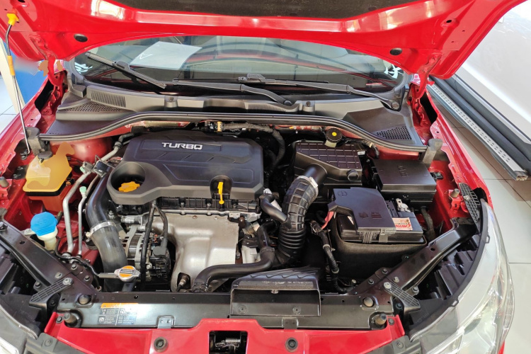 MG GT 2017 car image #20