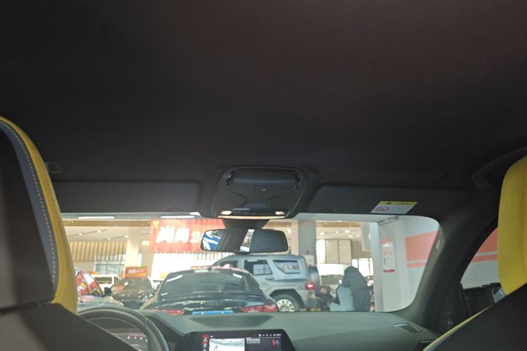 BMW M3 2023 immagine di auto #20