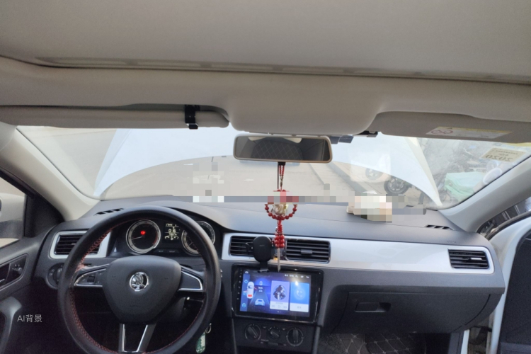 Skoda Rapid 2018 car image #20