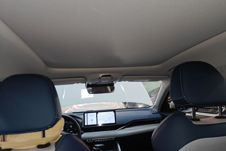 Preface 2024 immagine di auto #20