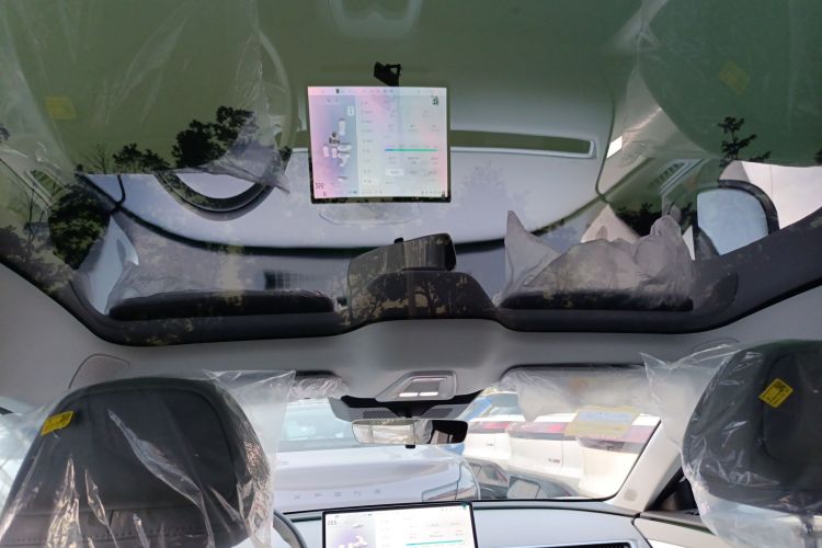 Xpeng MONA M03 2025 immagine di auto #20