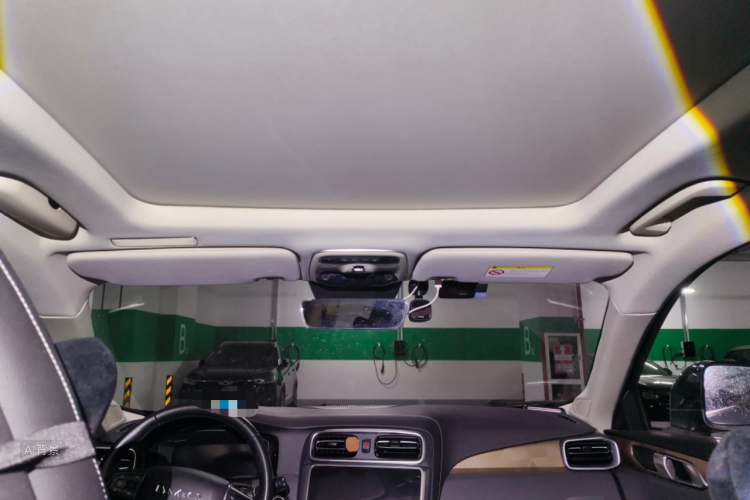 Lynk & Co 01 2019 #20 Lynk & Co 01 2019 car image #20