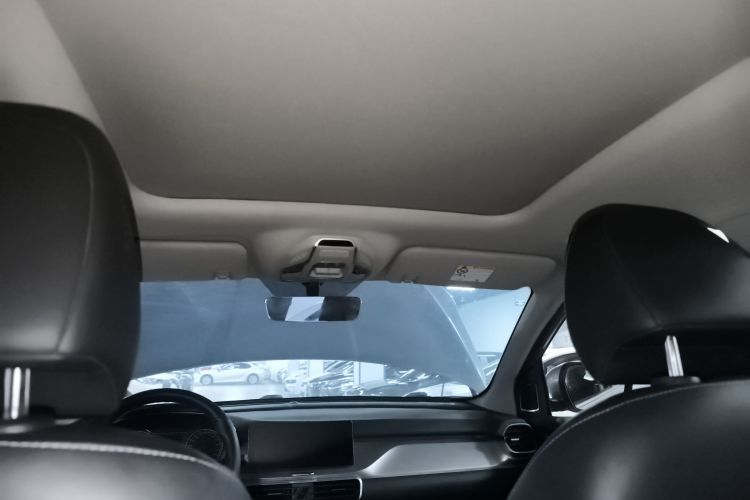 GEELY Coolray 2019 car image #20