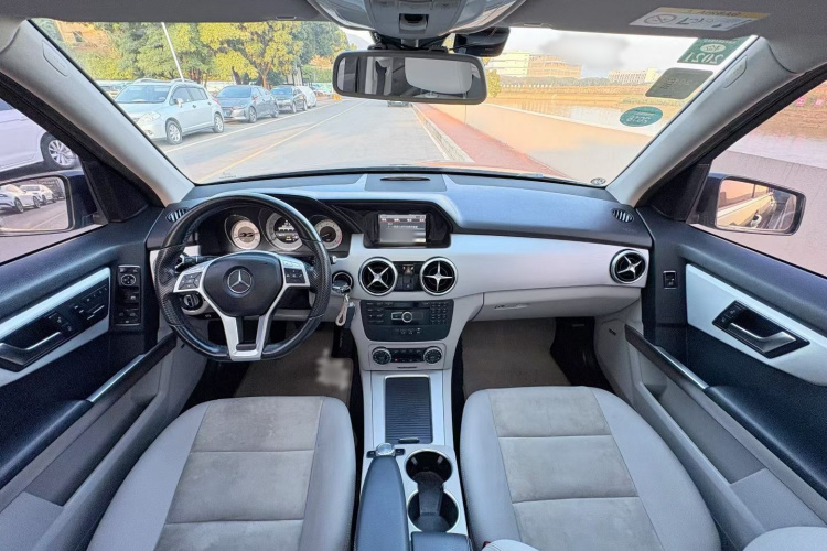 Mercedes-Benz GLK Class 2015 car image #20