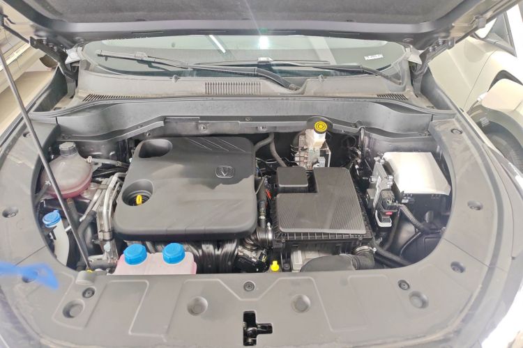 Changan UNI-Z PHEV 2025 #20 Changan UNI-Z PHEV 2025 car image #20