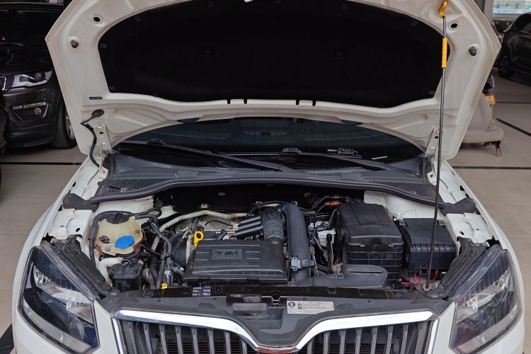 Skoda Yeti 2017 imagen de coche #20