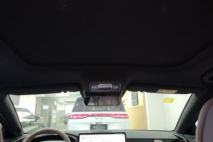 BYD Han 2024 car image #20