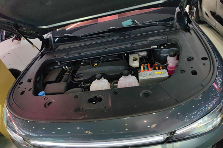 零跑汽车 零跑C10 2025 汽车图片 #20