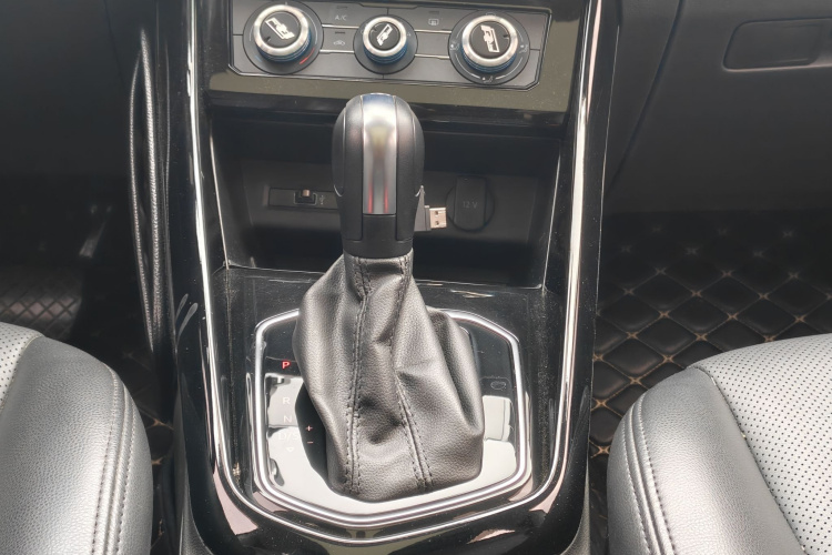 Jetta VS7 2021 car image #20