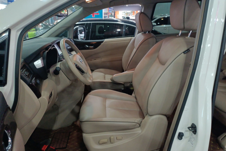 Nissan Quest 2016 imagen de coche #20