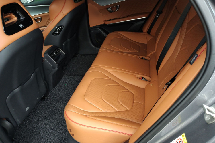 BYD Han 2023 car image #20