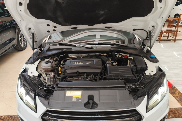 Audi TT 2017 car image #20