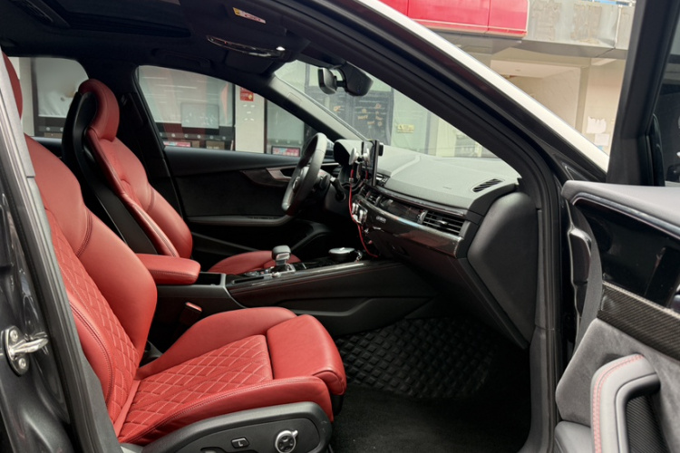 五菱汽车 奥迪S4 2024 汽车图片 #20