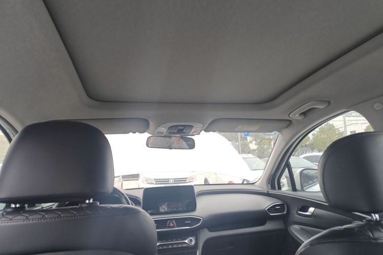 Hyundai Santa Fe 2019 #20 Hyundai Santa Fe 2019 car image #20