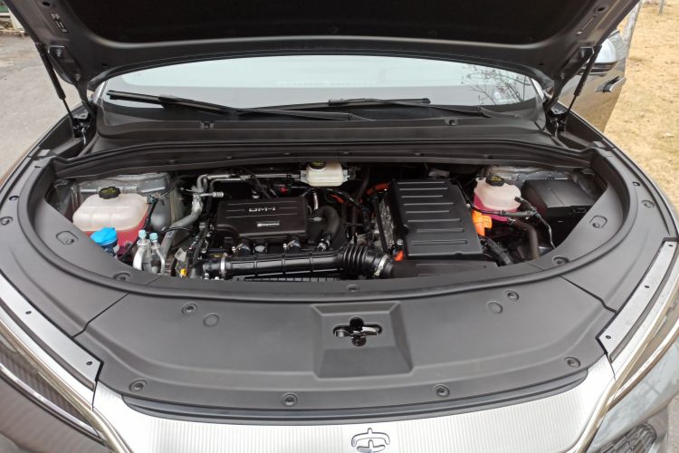 BYD SongL DM-i 2025 #20 BYD SongL DM-i 2025 car image #20