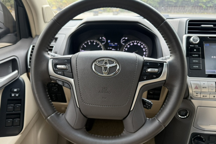 Toyota Land Cruiser Prado 2018 #20 Toyota Land Cruiser Prado 2018 car image #20