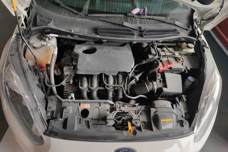 Ford Fiesta 2015 car image #20