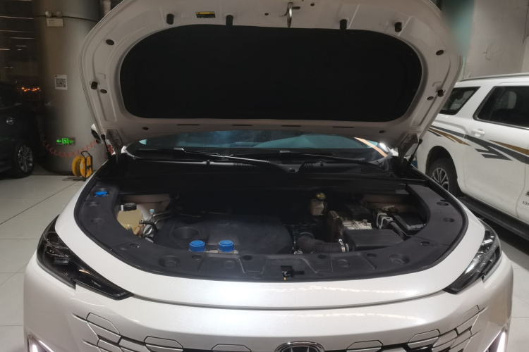 Changan UNI-K iDD 2022 immagine di auto #20