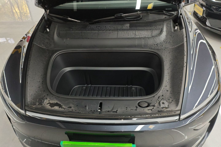 特斯拉 Model Y L 2025 汽车图片 #20