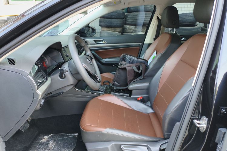 Volkswagen Lavida 2019 car image #20