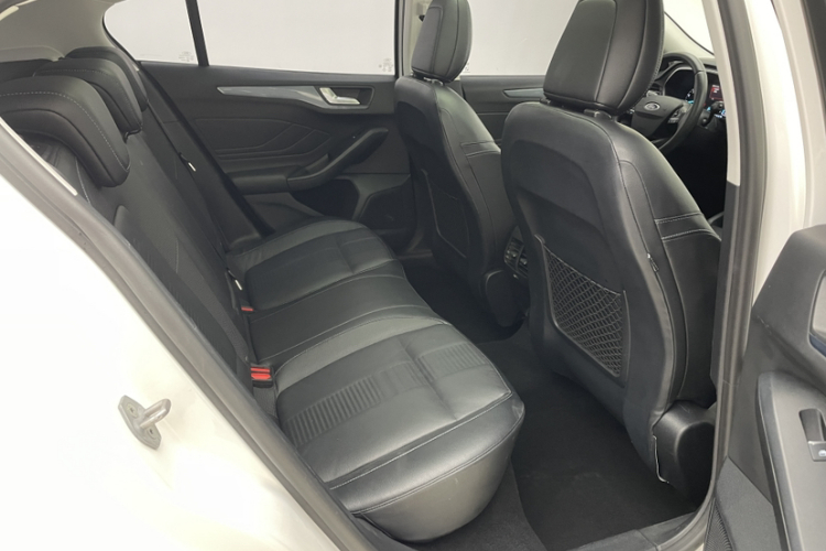 Ford Focus Active 2020 #20 Ford Focus Active 2020 صورة سيارة #20