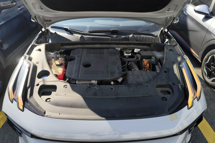 Lynk & Co 03 2023 car image #20