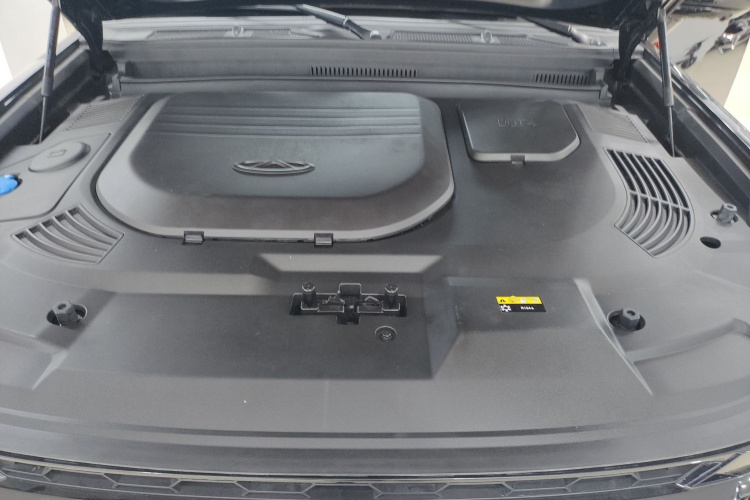 Jetour Traveller 2023 car image #20