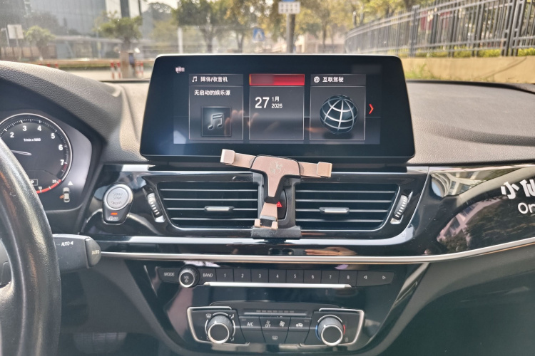 BMW 1 Series 2021 immagine di auto #20