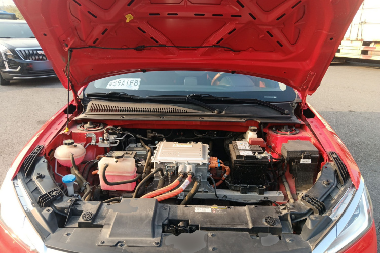 BYD e2 2020 изображение автомобиля #20