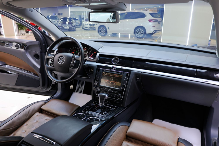 Volkswagen Pheaton 2017 immagine di auto #20