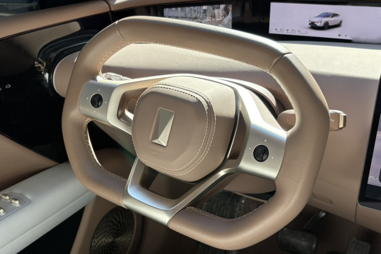 Avatr 07 2025 car image #20