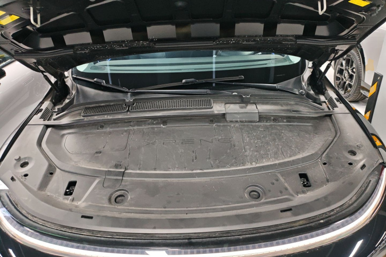 Xpeng G6 2025 صورة سيارة #20