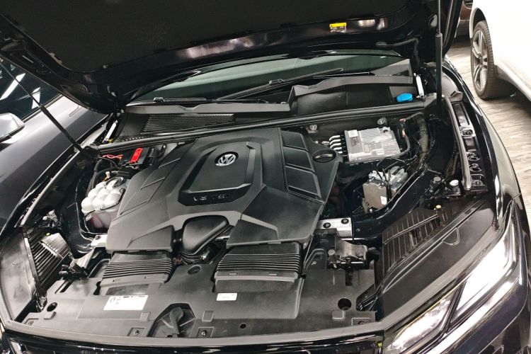 Volkswagen Touareg 2020 car image #20