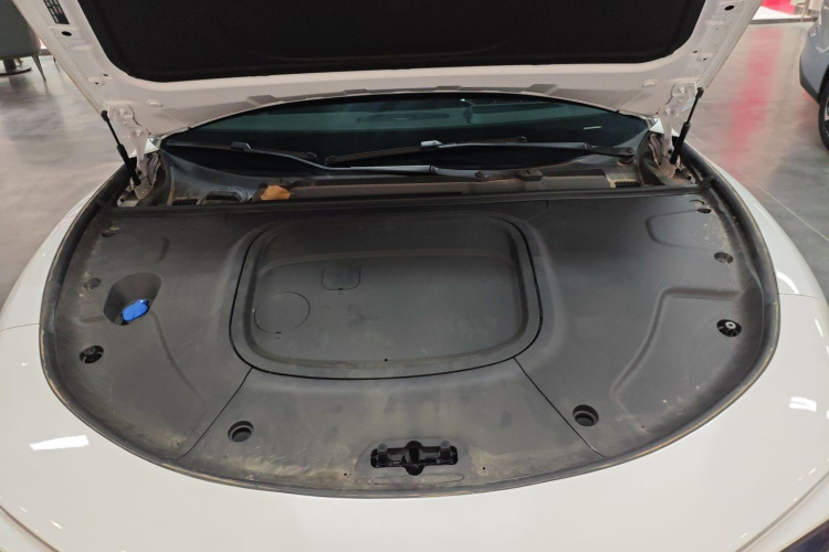 哪吒汽车 哪吒S猎装 2025 汽车图片 #20