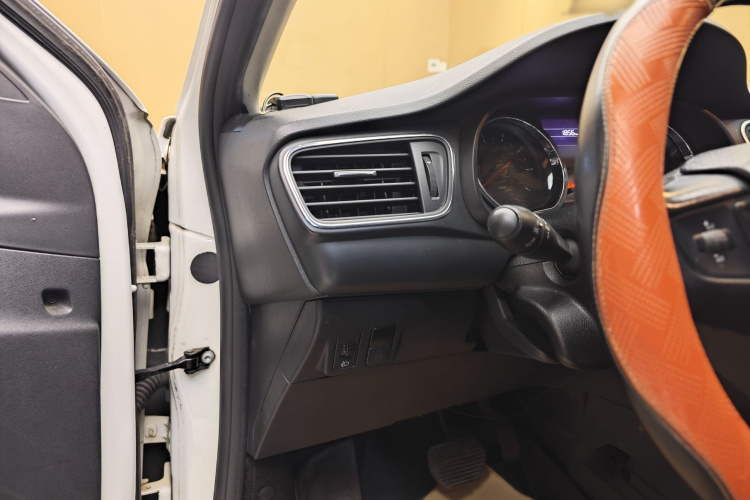 Citroen C3-XR 2017 car image #20