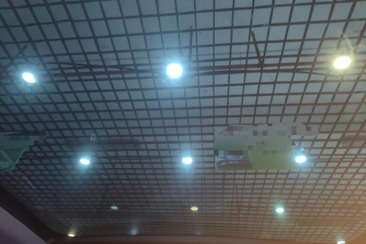 BMW i5 2024 car image #20