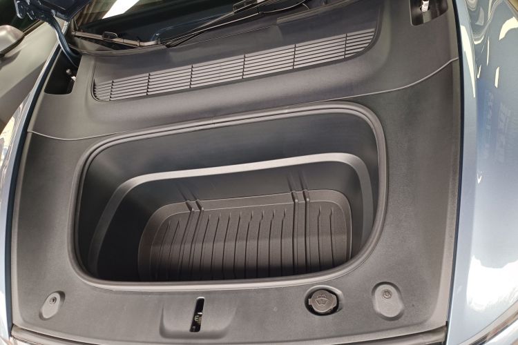 特斯拉 Model Y L 2025 汽车图片 #20